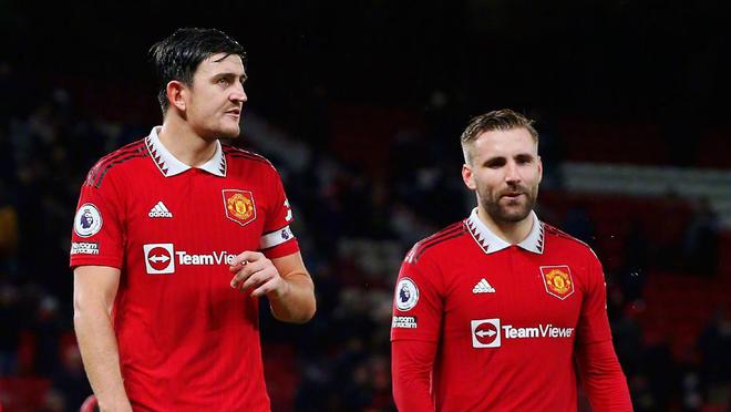 转会市场中 转会市场中